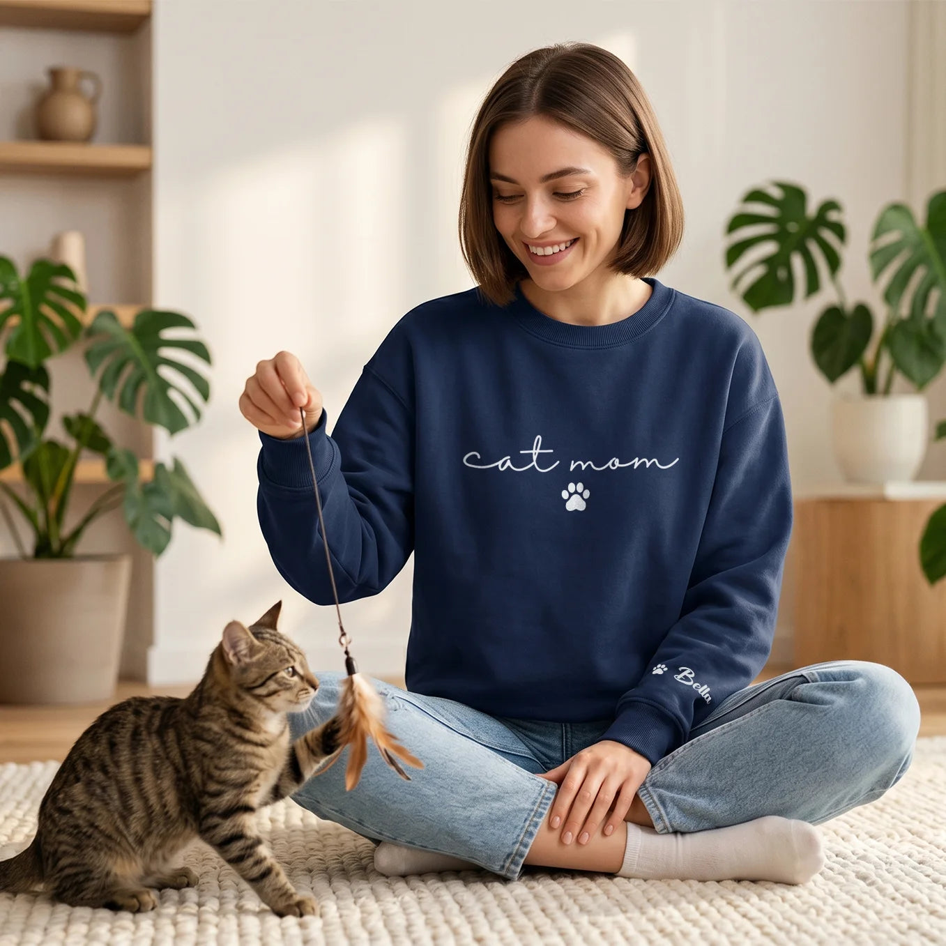 Personalisierter Sweater “Cat Mom” mit Ärmeldruck