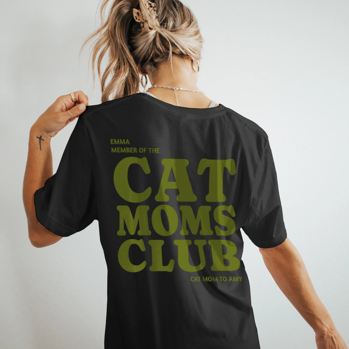 Personalisiertes T-Shirt "Cat Moms Club"